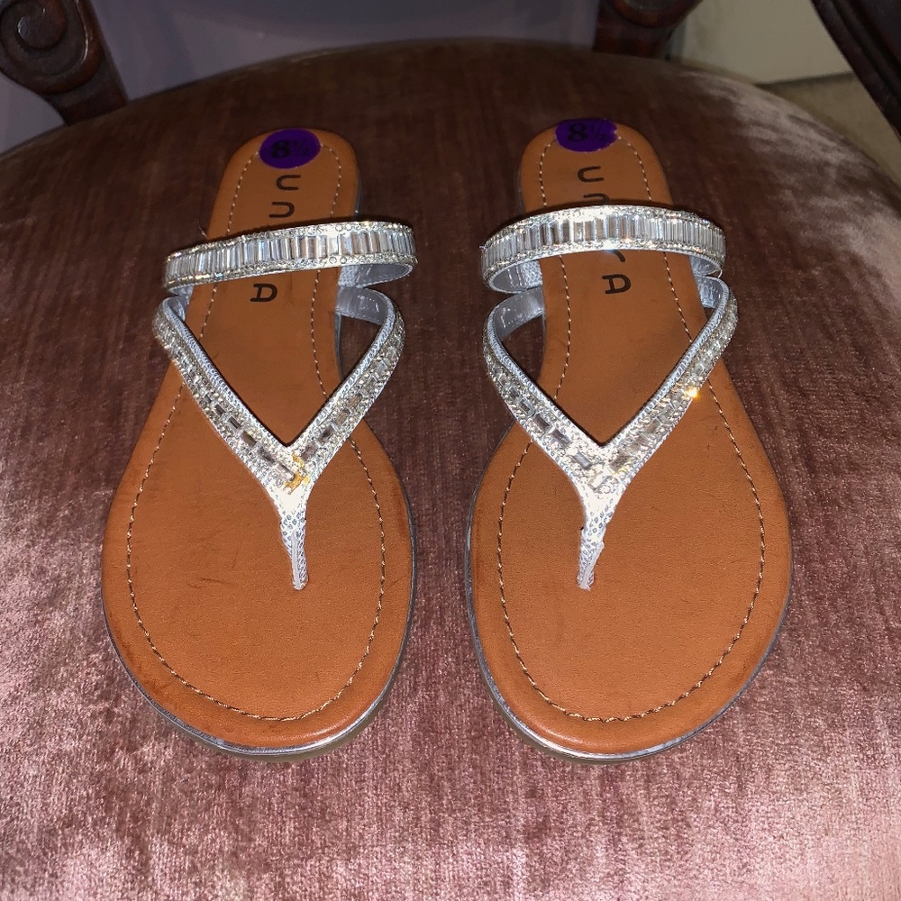 Silver Sandals. 8 1/2